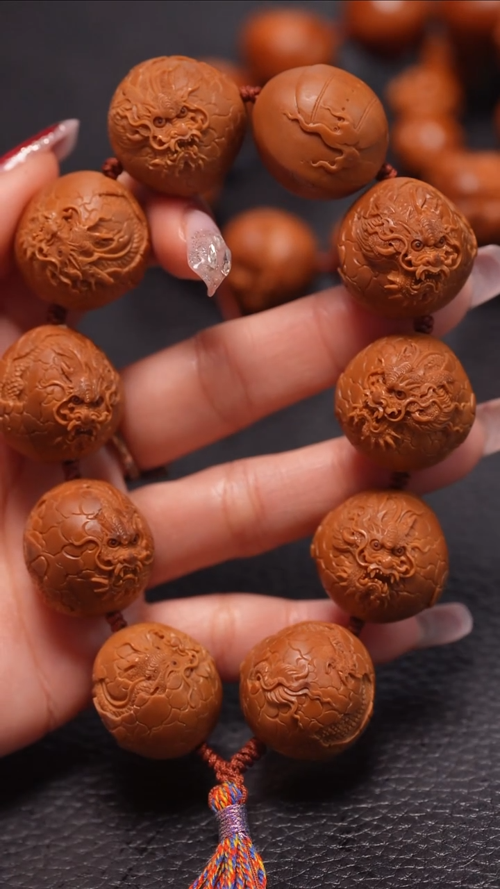 手串橄榄核2.4/石破惊天龙蛋