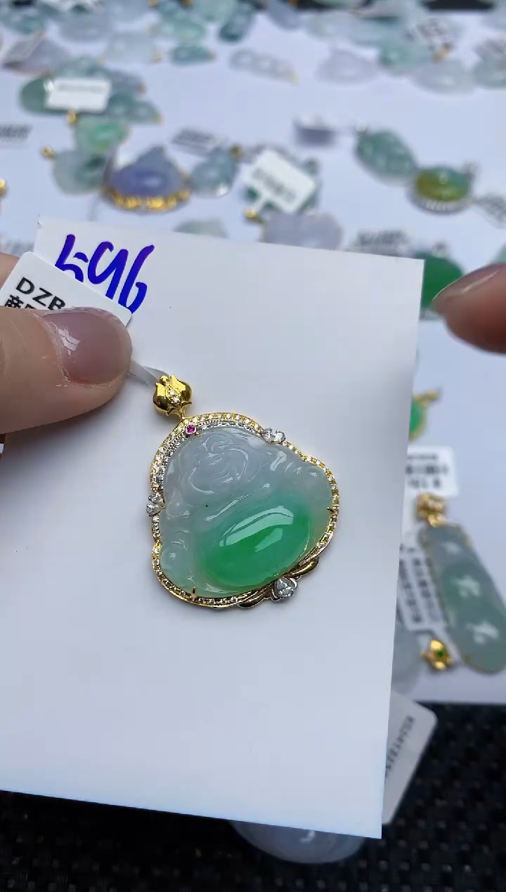 【闪购商品】翡翠颈饰18K金镶嵌天然翡翠A货