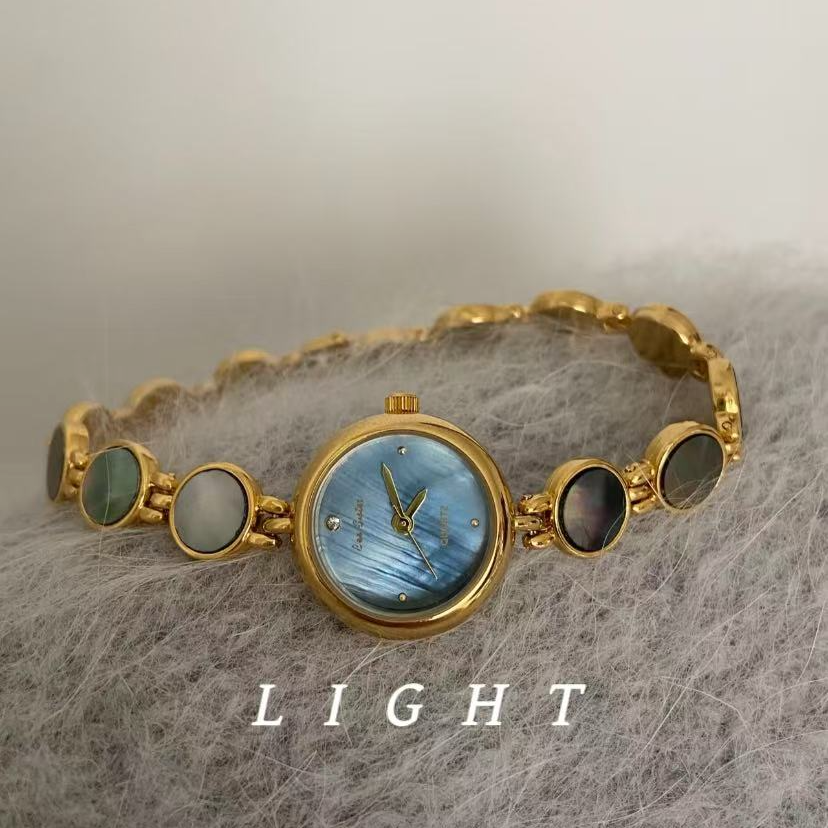 LIGHT 别致极光彩贝手链小金表石英女表