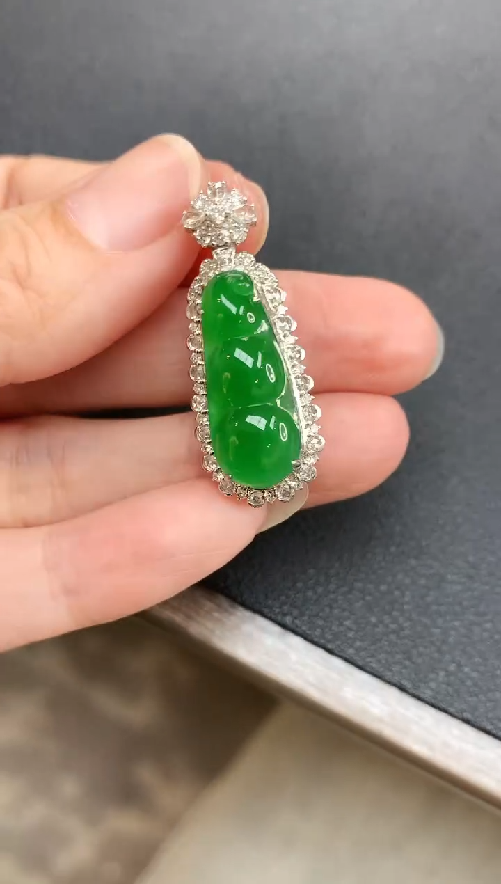 吊坠(不含链)18K金镶嵌翡翠208|29800