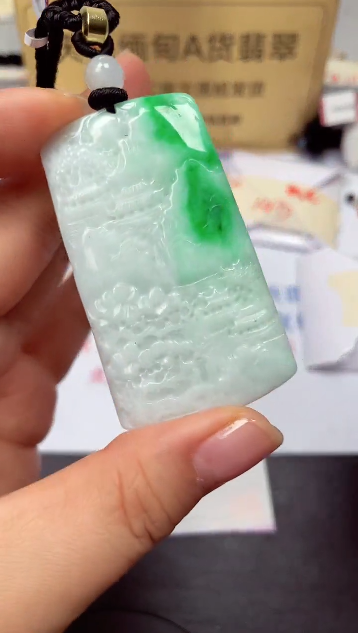 颈饰未镶嵌翡翠天然缅甸翡翠A货