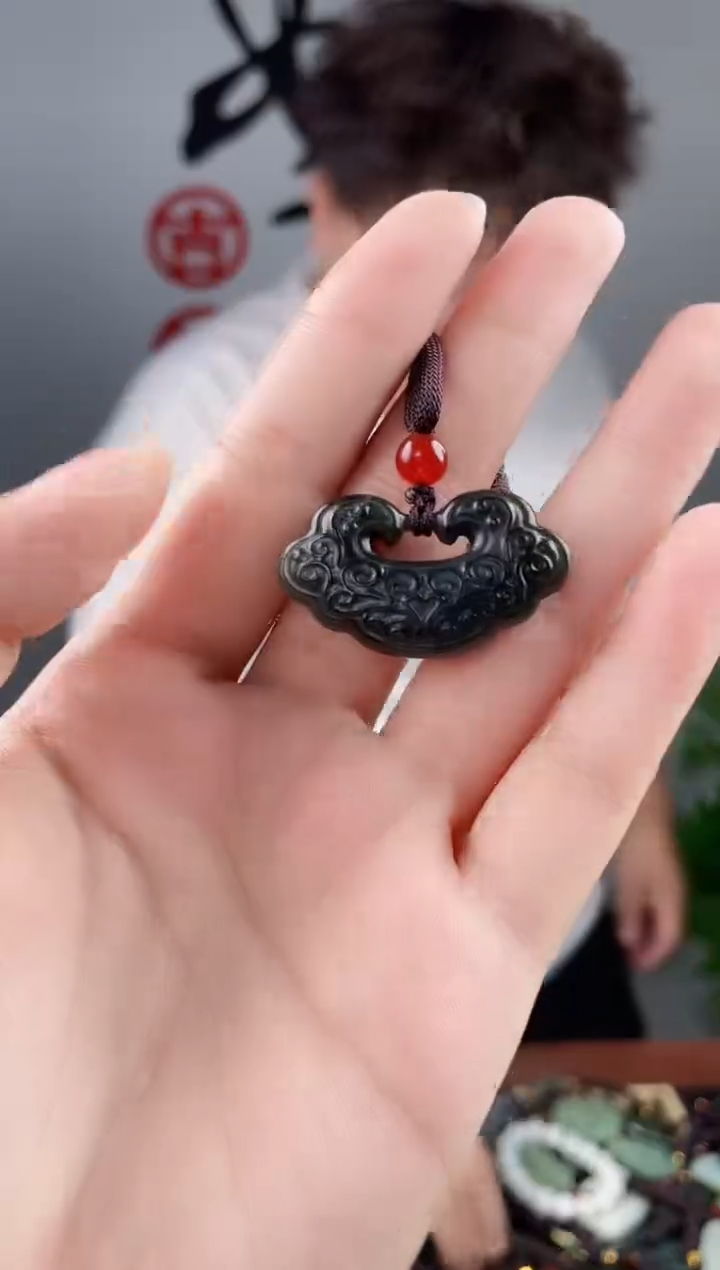 和田玉未镶嵌颈饰拍一发一，多样性发货