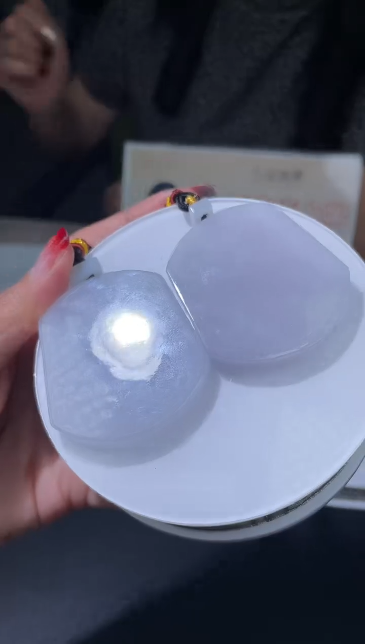 【闪购商品】定制翡翠未镶嵌不退不换随机发CMH1件-A