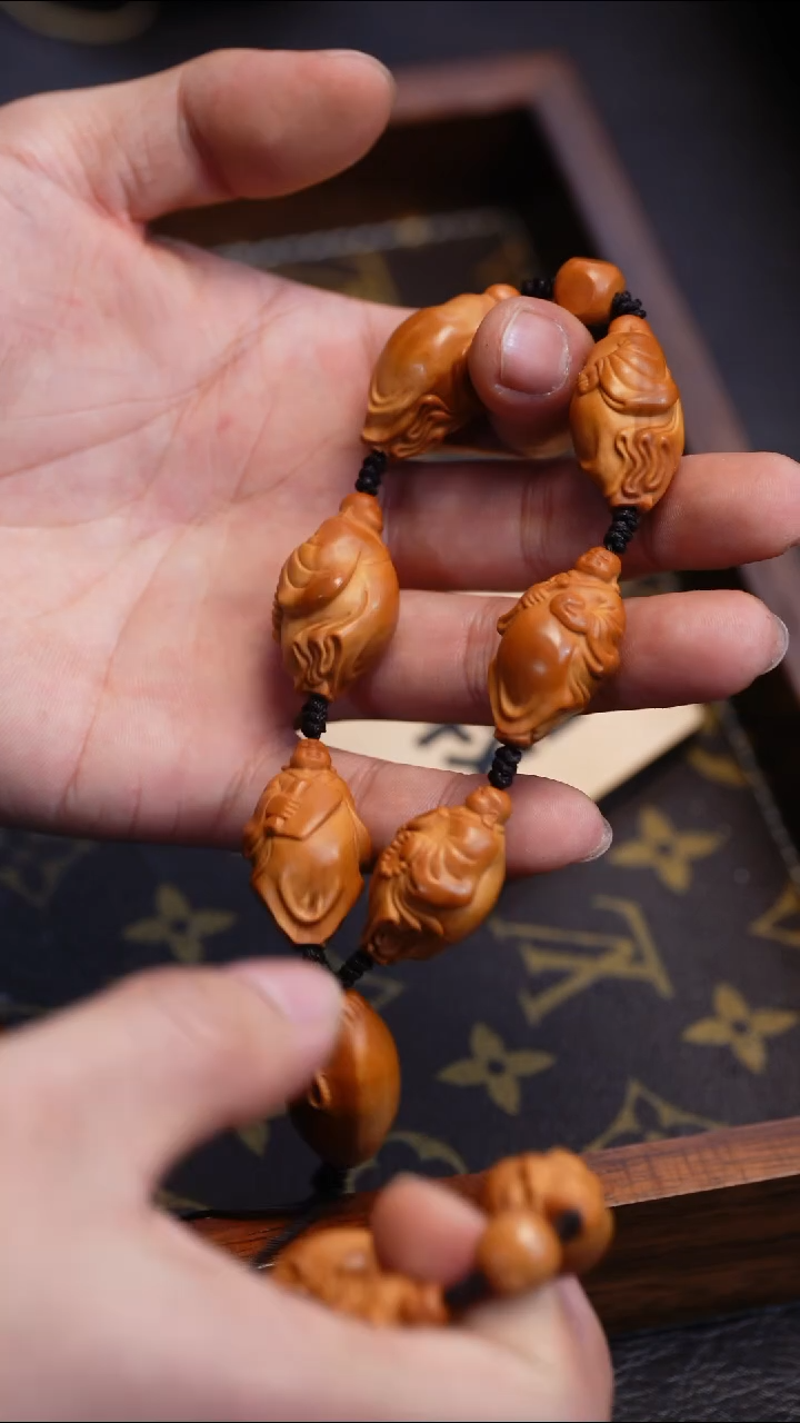 【闪购商品】橄榄核吊坠苏工橄榄核