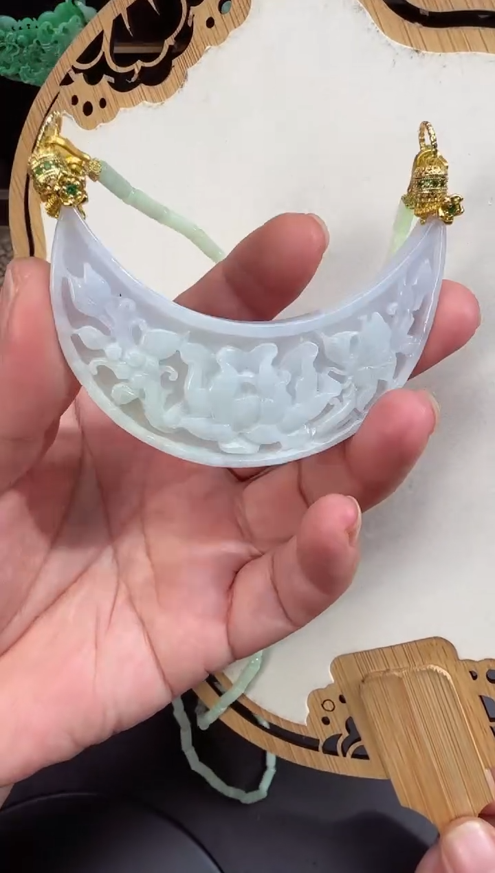 【闪购商品】翡翠颈饰未镶嵌拍照