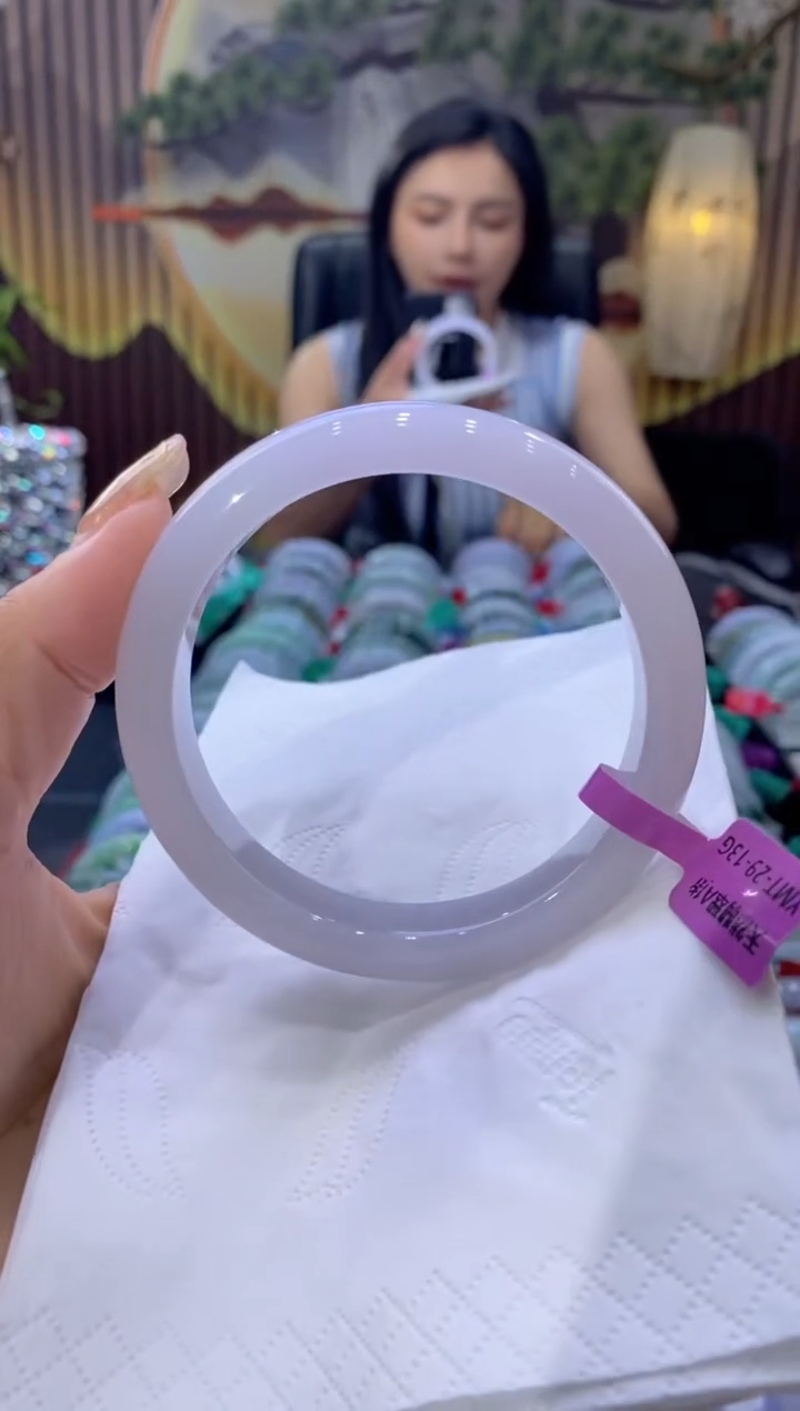 翡翠手镯未镶嵌多人04816