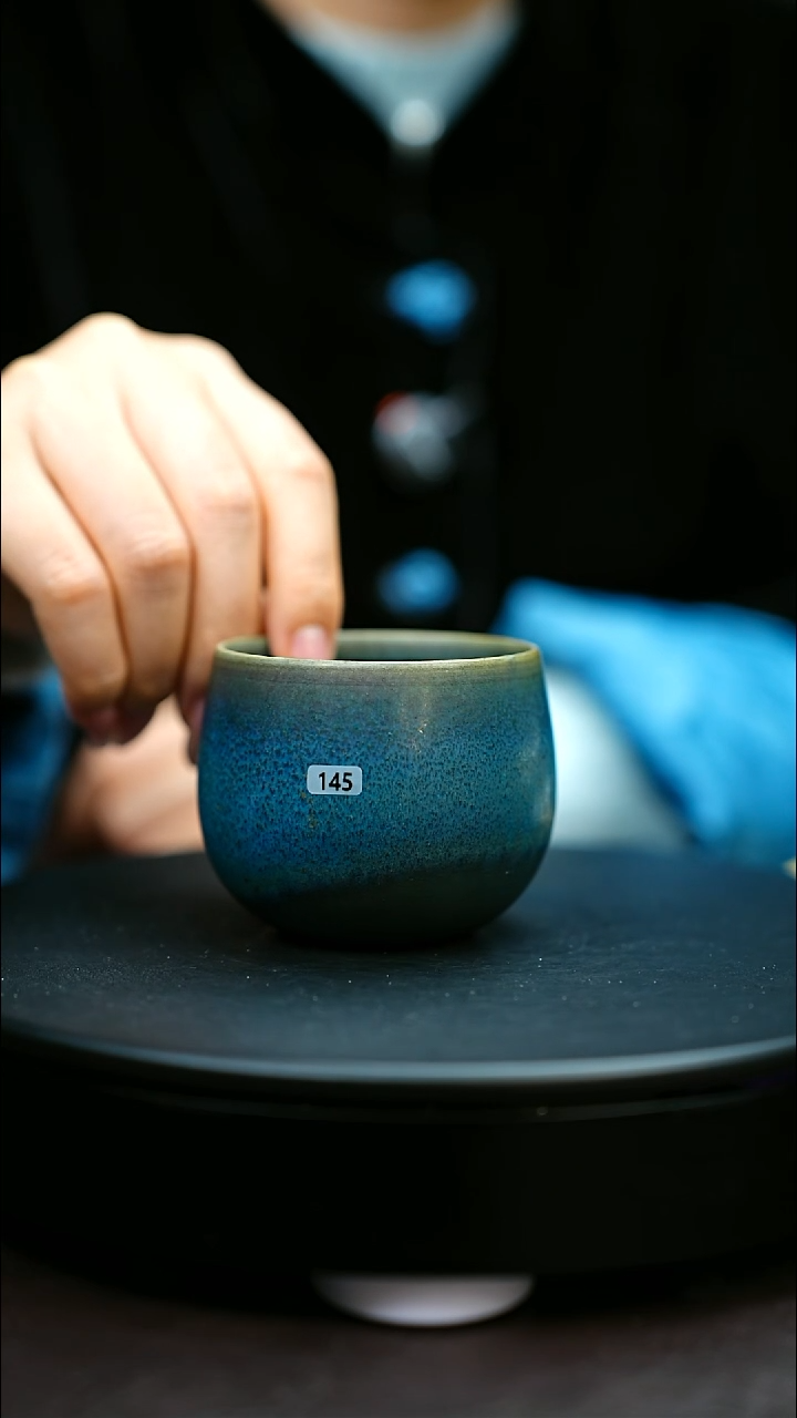145#原矿钧瓷炉钧釉龙蛋杯