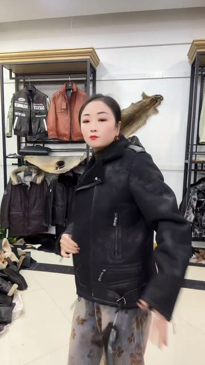 羊皮原生态皮毛一体100-120斤