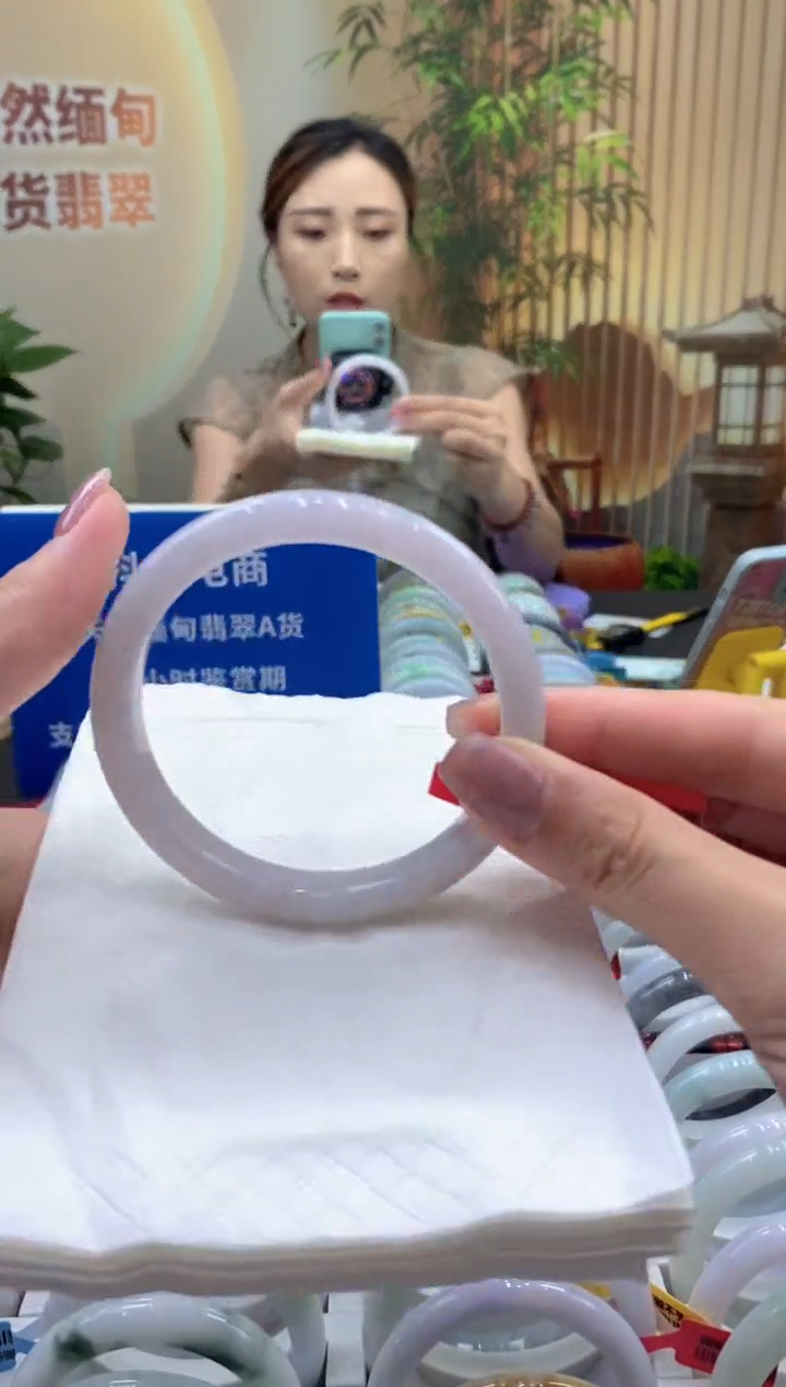 翡翠手镯未镶嵌000038302