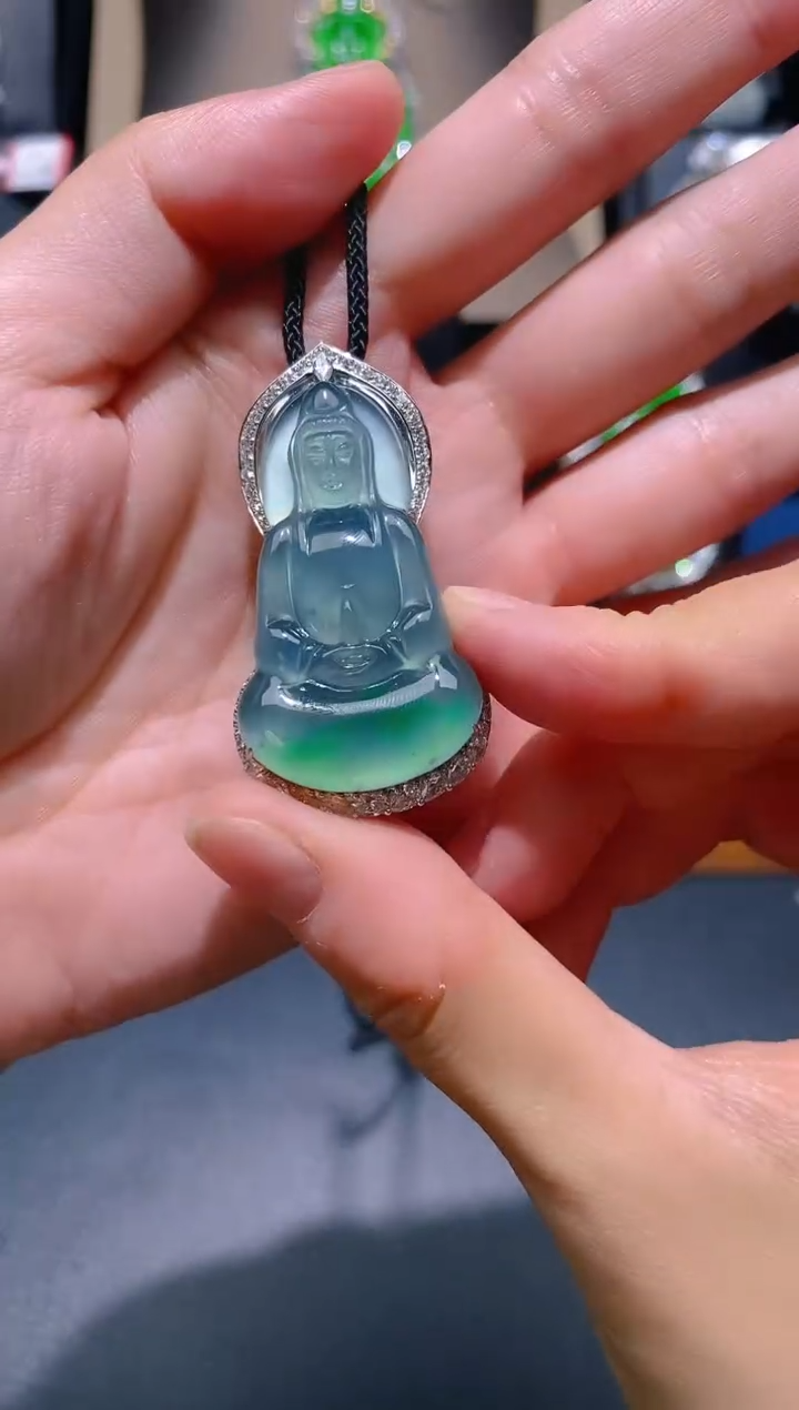 【闪购商品】翡翠颈饰未镶嵌天然A货翡翠01