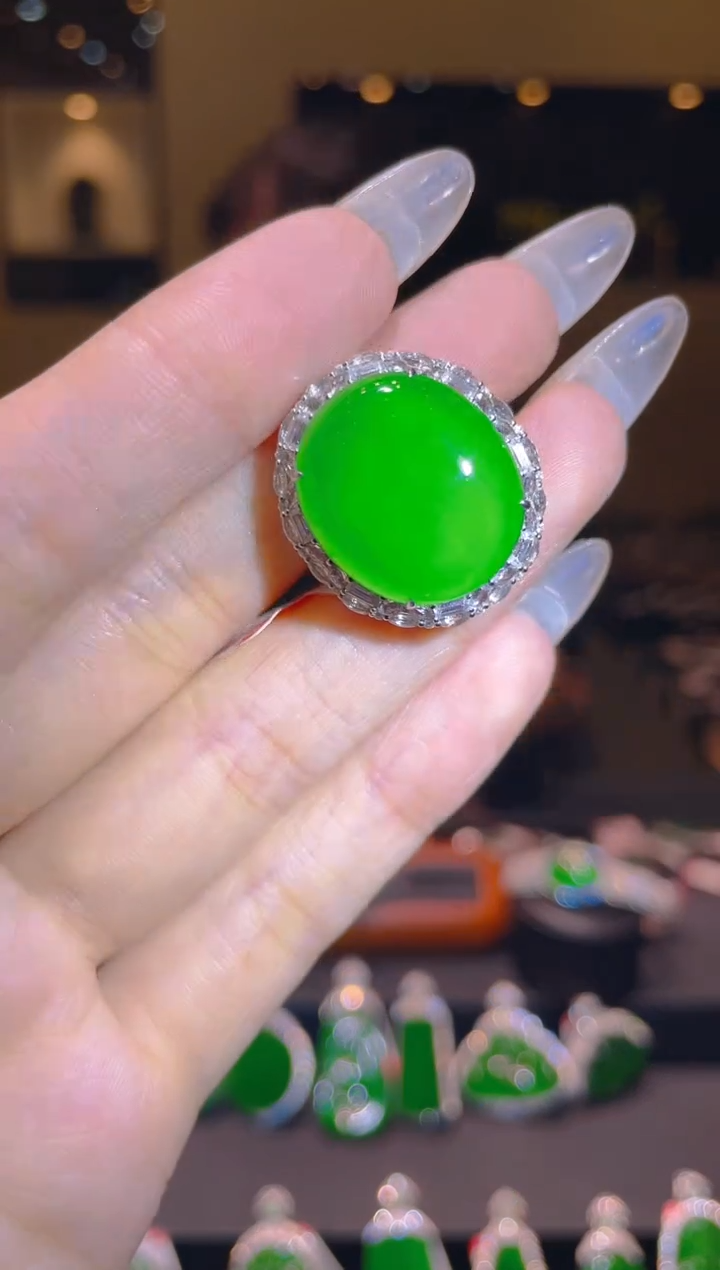 翡翠18K金镶嵌吊坠(不含链)A53