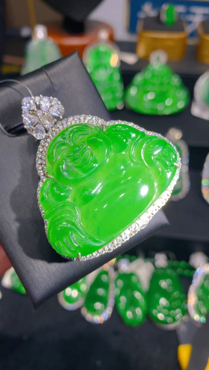 【闪购商品】翡翠颈饰银S925镶嵌82一季