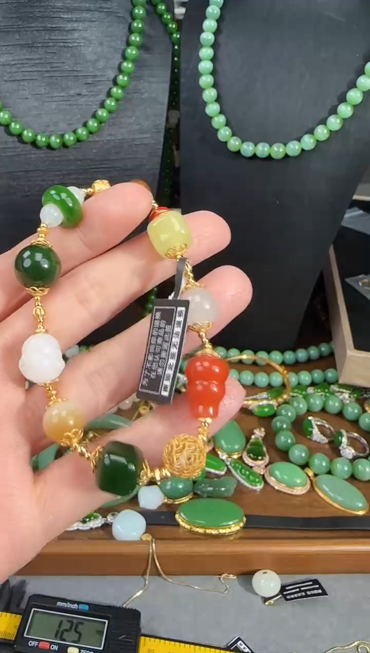 未镶嵌手链和田玉1