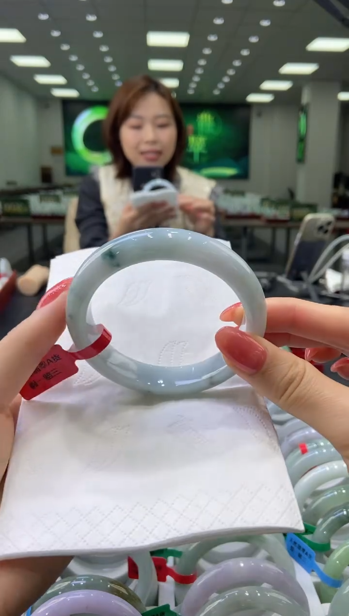 未镶嵌手镯翡翠0055573