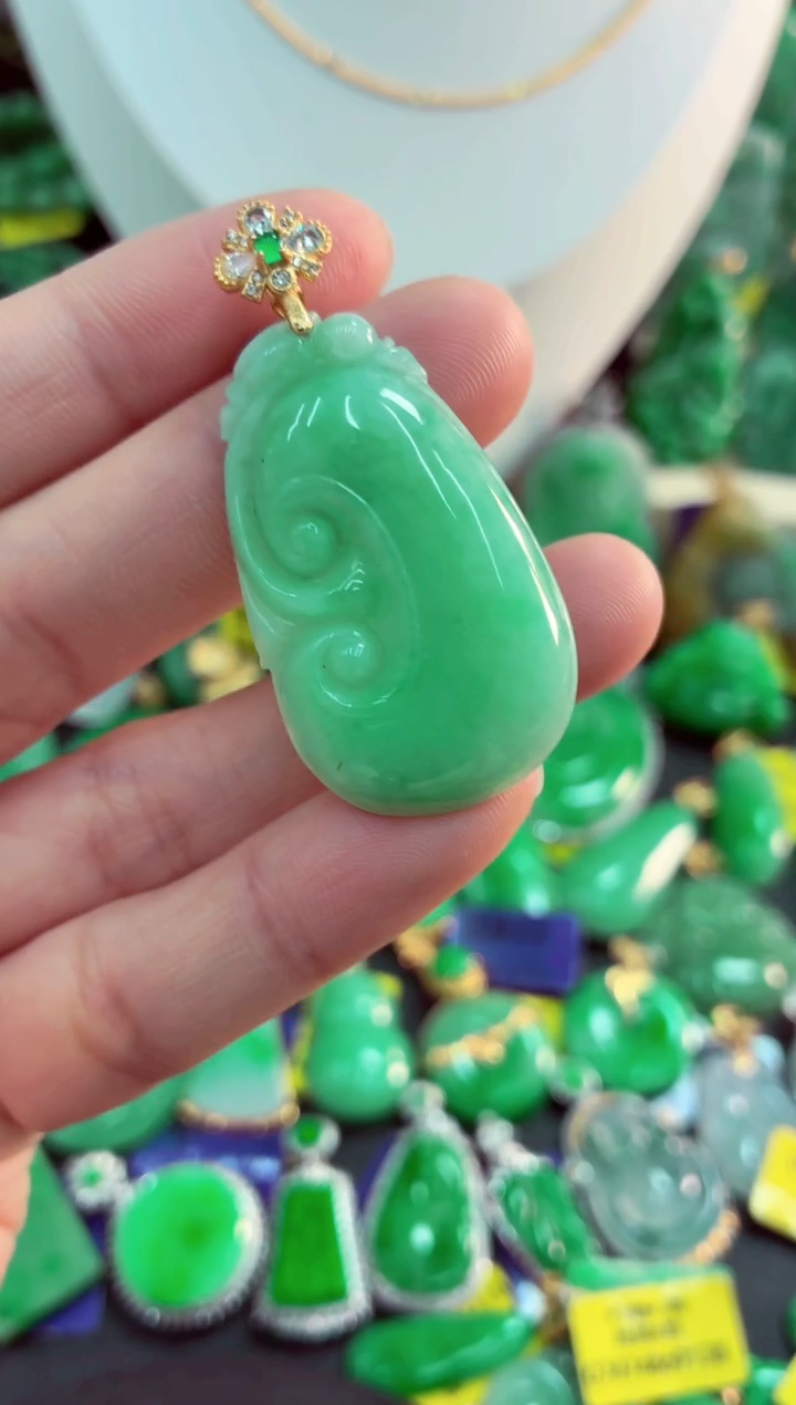 吊坠(不含链)未镶嵌翡翠天然缅甸翡翠A货