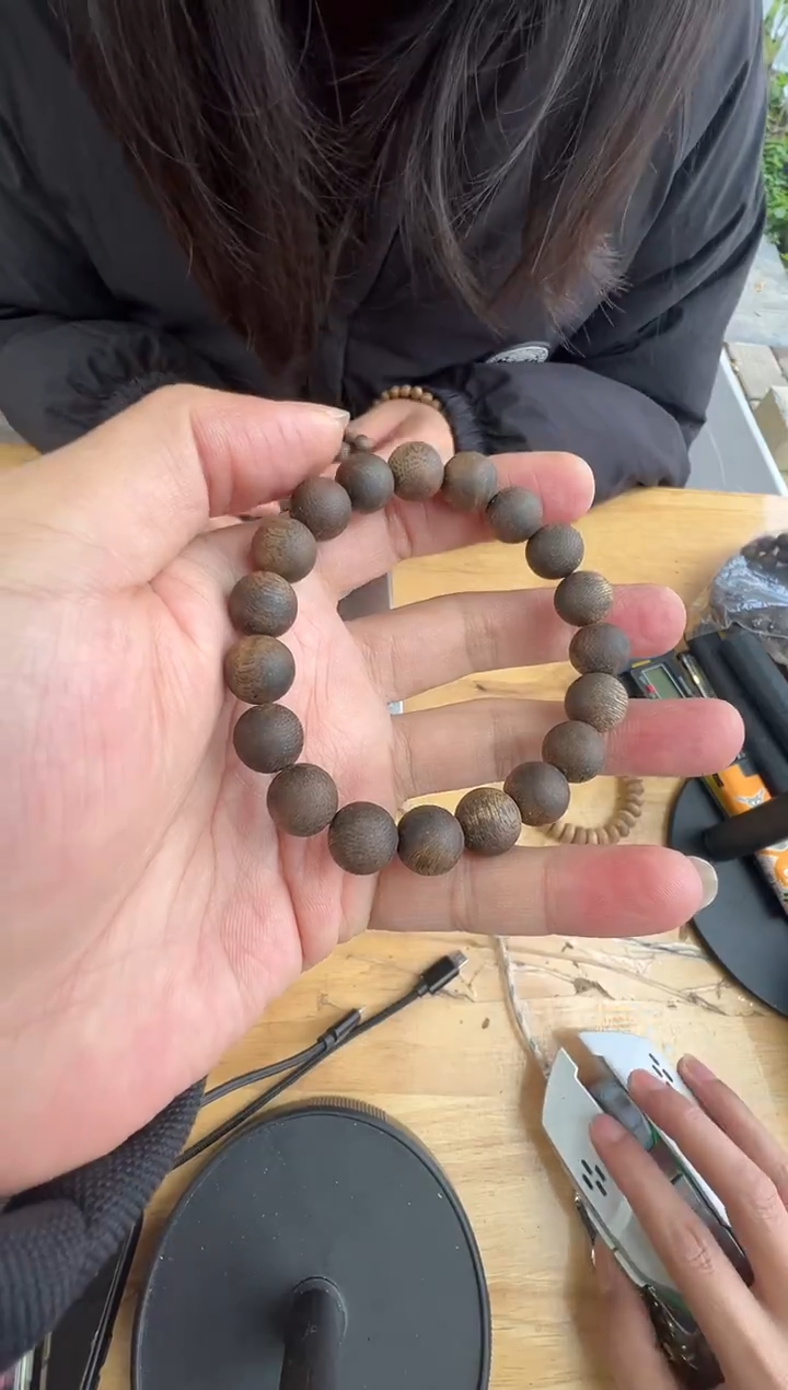 沉香沉香枕乌身1.0沉水单圈多样性发一