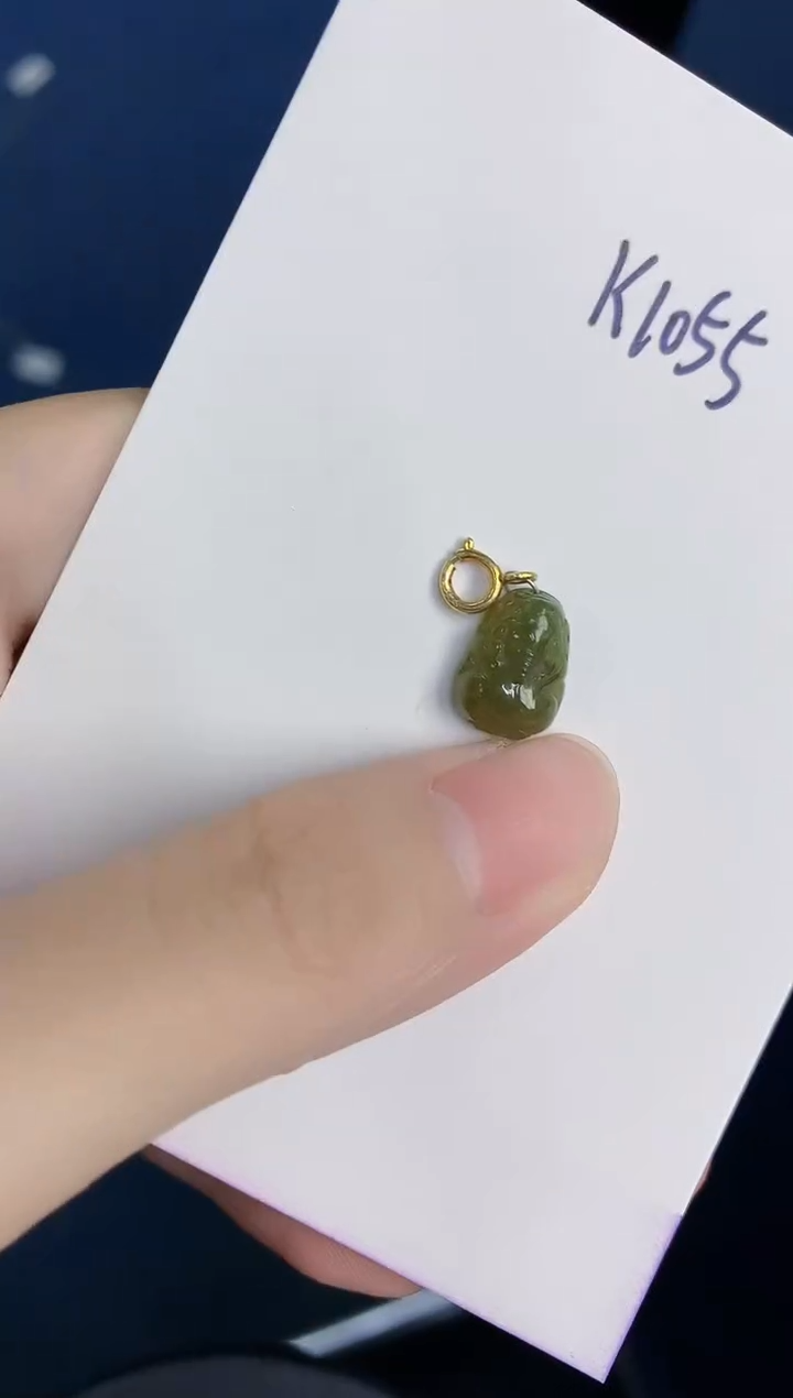 颈饰未镶嵌翡翠天然翡翠缅甸A货