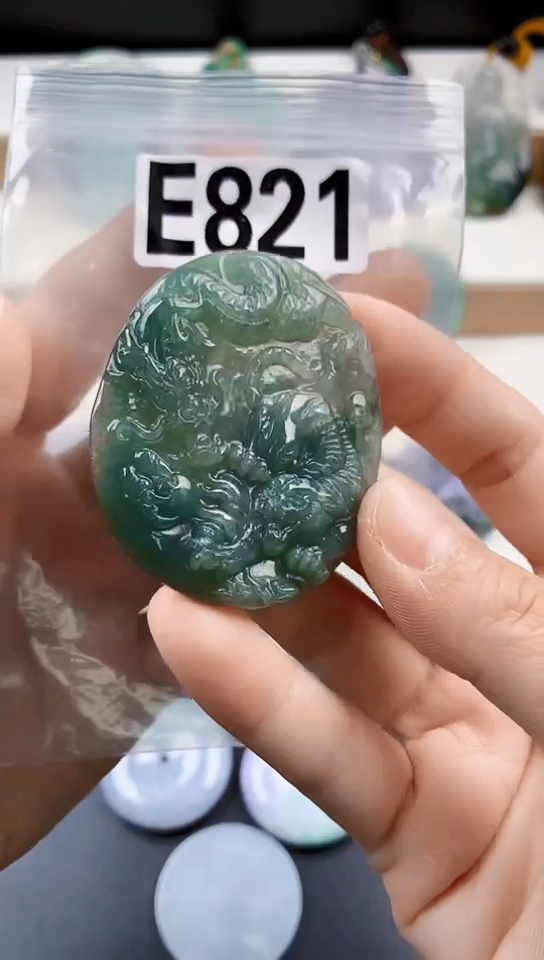 颈饰未镶嵌翡翠天然翡翠吊坠挂件