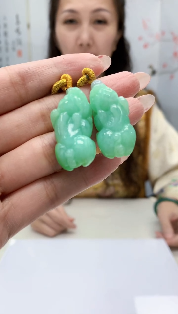 【闪购商品】定制翡翠未镶嵌4989mm-毛货挂件一对89