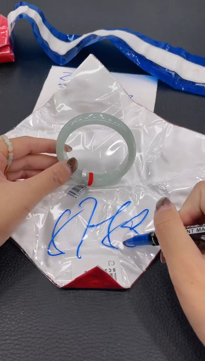 【闪购商品】翡翠手镯未镶嵌手镯