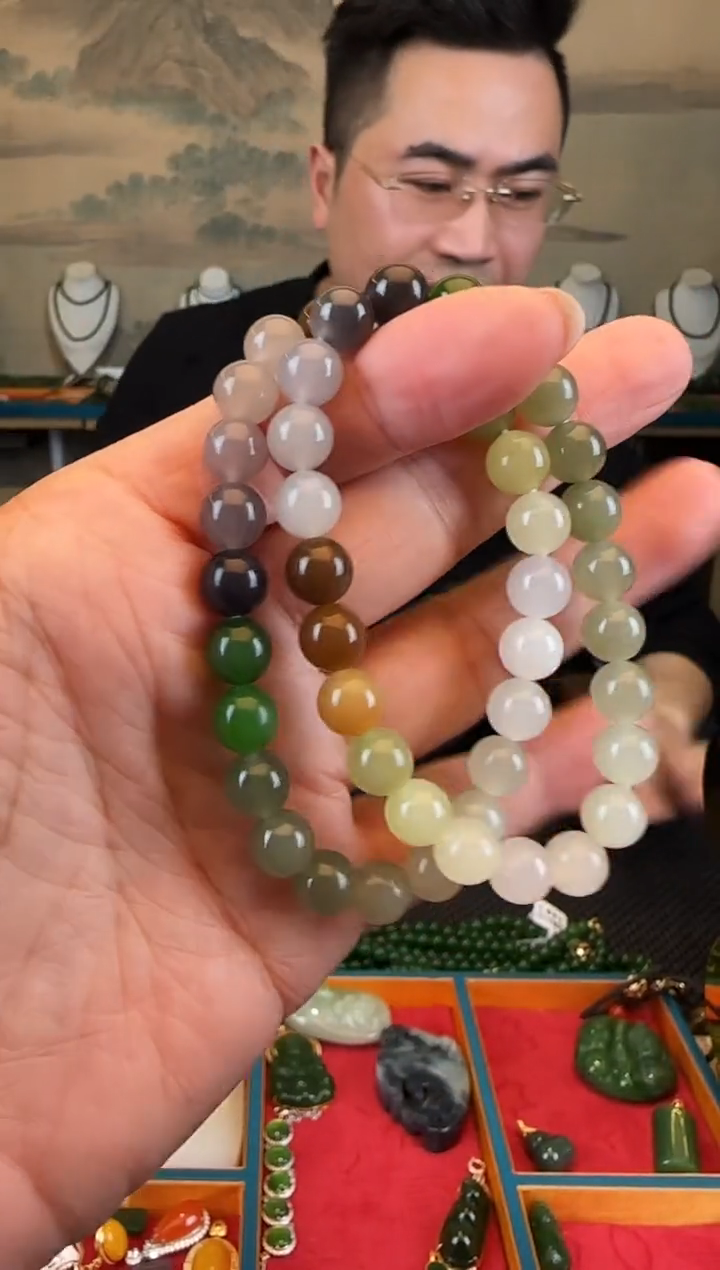 未镶嵌手链和田玉卡8多宝（多样性发一件）