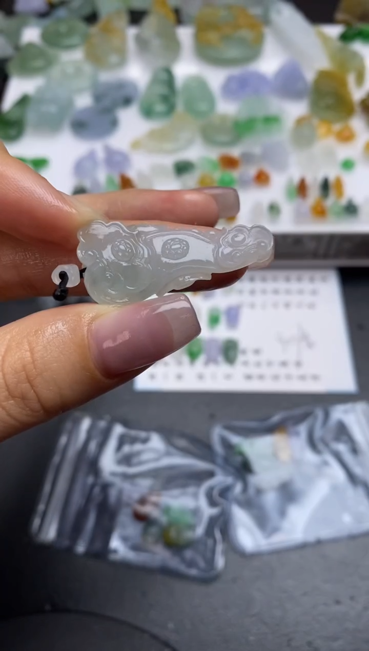 【闪购商品】定制翡翠未镶嵌翡翠毛货~