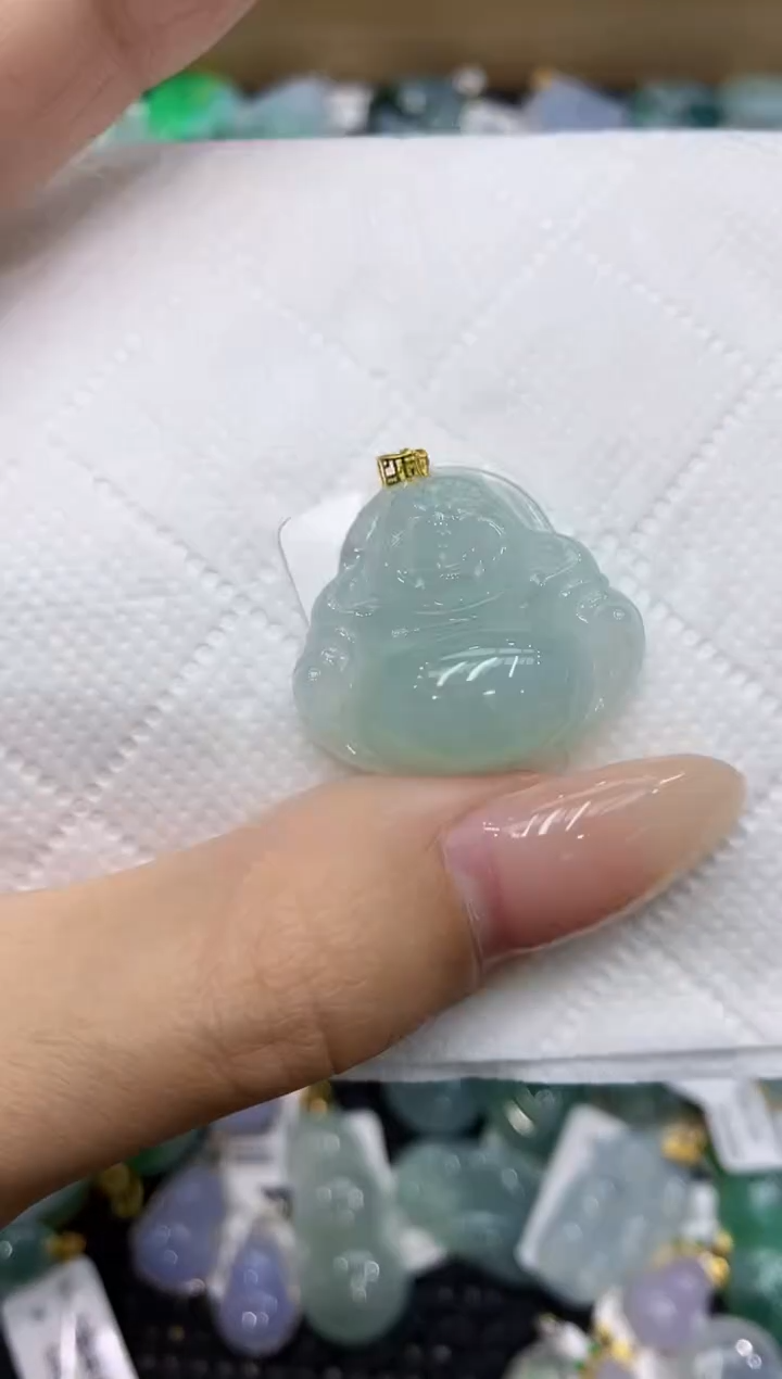 翡翠18K金镶嵌颈饰111111111111