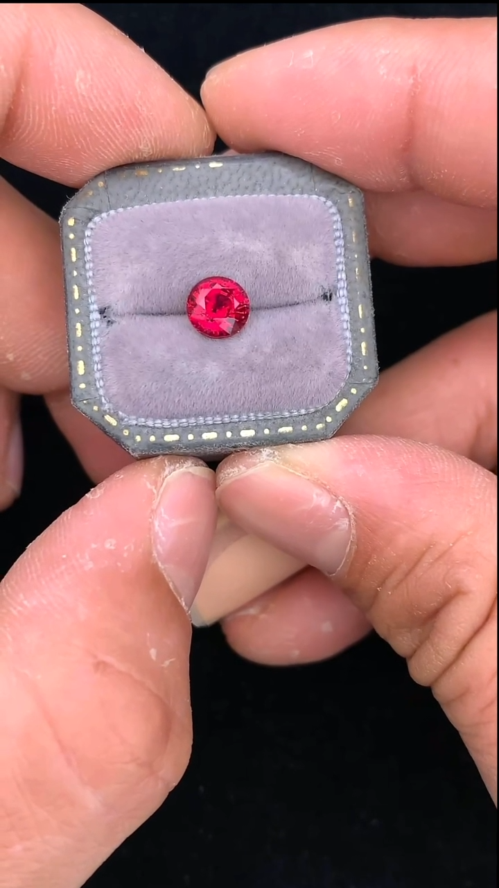 【闪购商品】尖晶石裸石未镶嵌1.35克拉