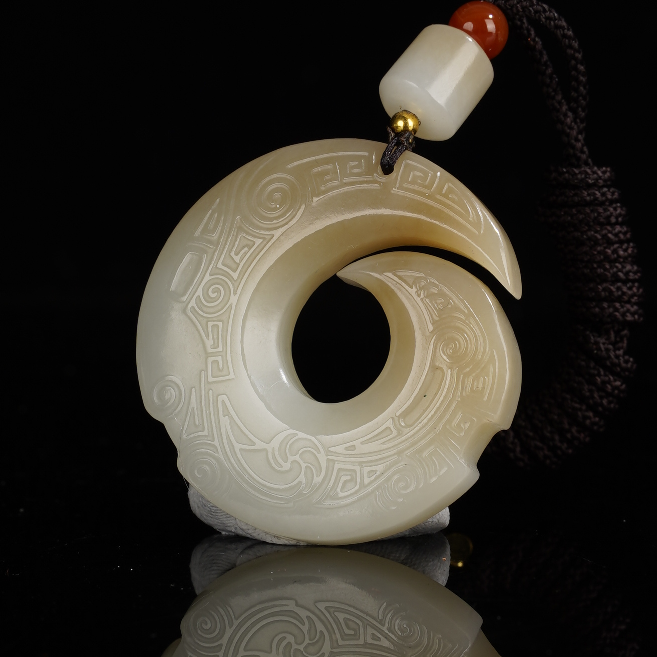 XX02407二十世纪和田玉吊坠