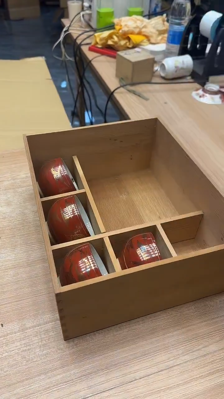 老***哥1847墨樱社专属定闪链接瓷