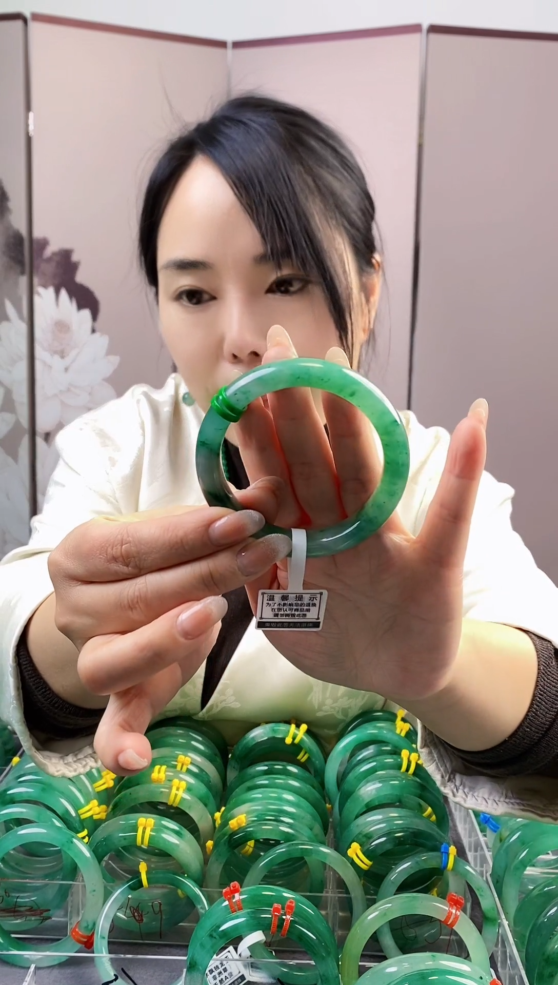 【闪购商品】石英质玉手镯未镶嵌5