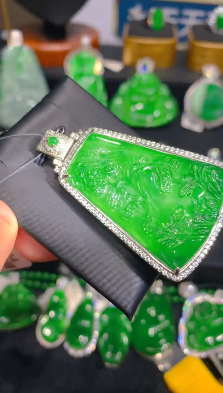 【闪购商品】翡翠颈饰银S925镶嵌86一季