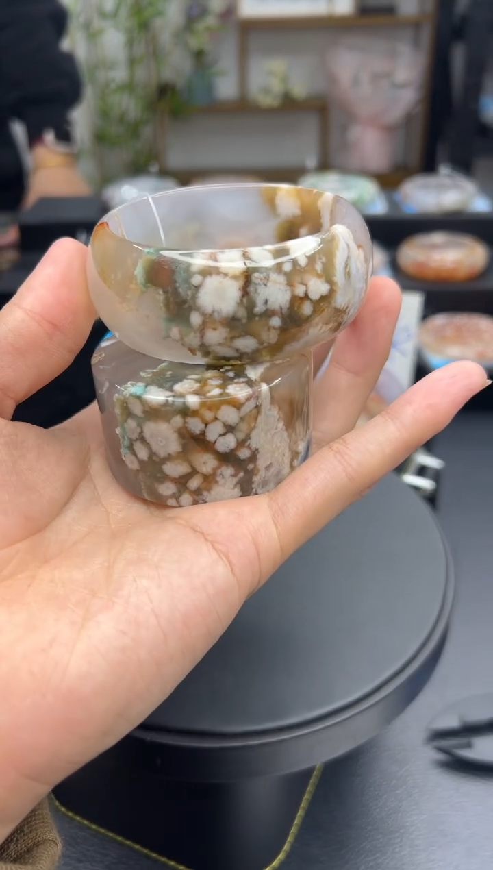 【闪购商品】石英质玉手镯未镶嵌A189(59圈赠送镯心)