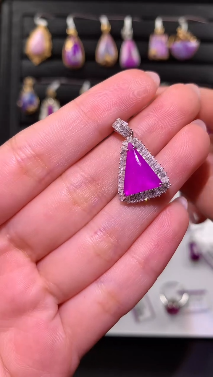 【闪购商品】苏纪石（舒俱来）.18K金镶嵌舒俱来吊坠