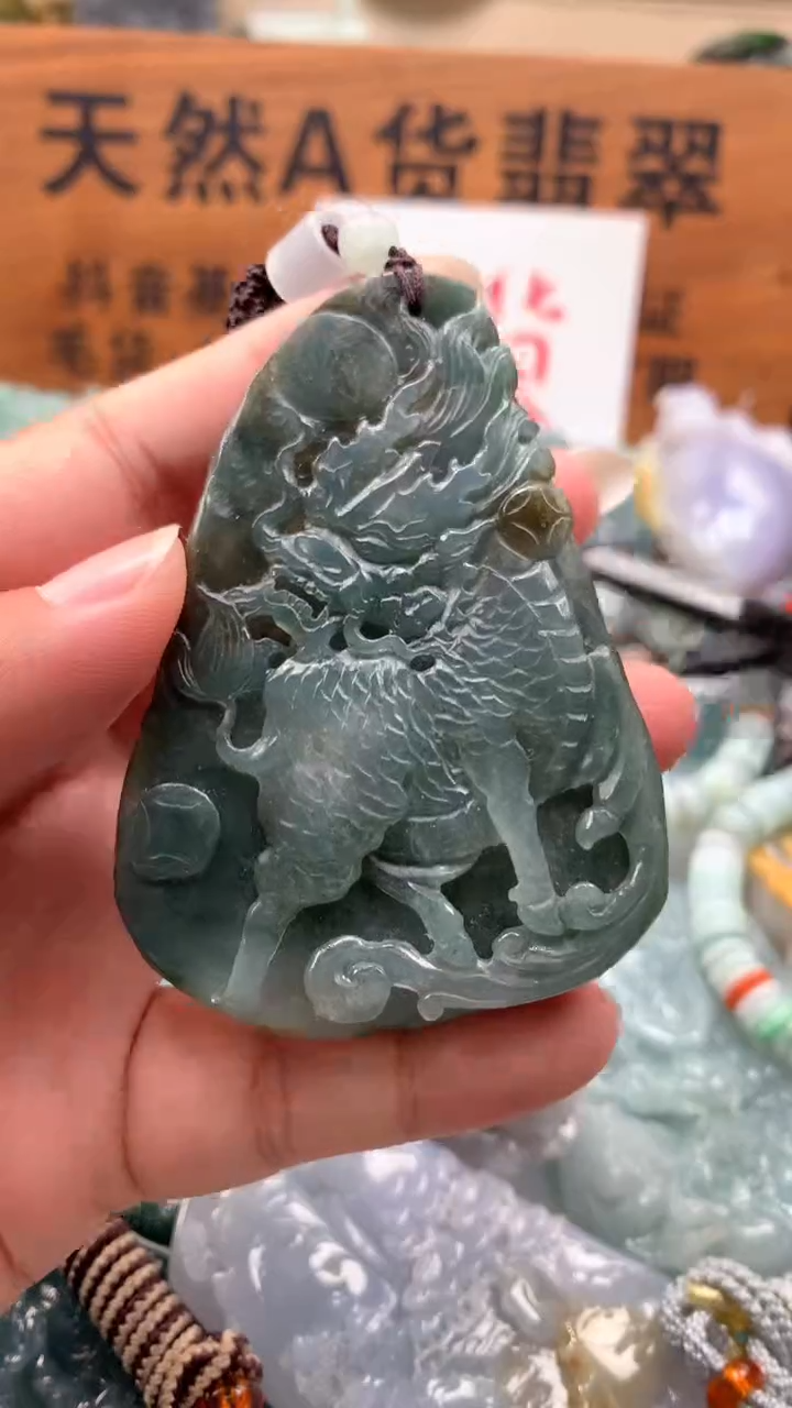 【闪购商品】翡翠颈饰未镶嵌保真天然A货翡翠