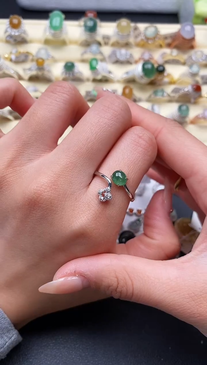 【闪购商品】翡翠戒指银S925镶嵌3333333+1