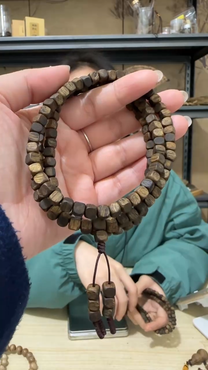 【闪购商品】沉香手串14号张勺子方糖多圈多样性一条