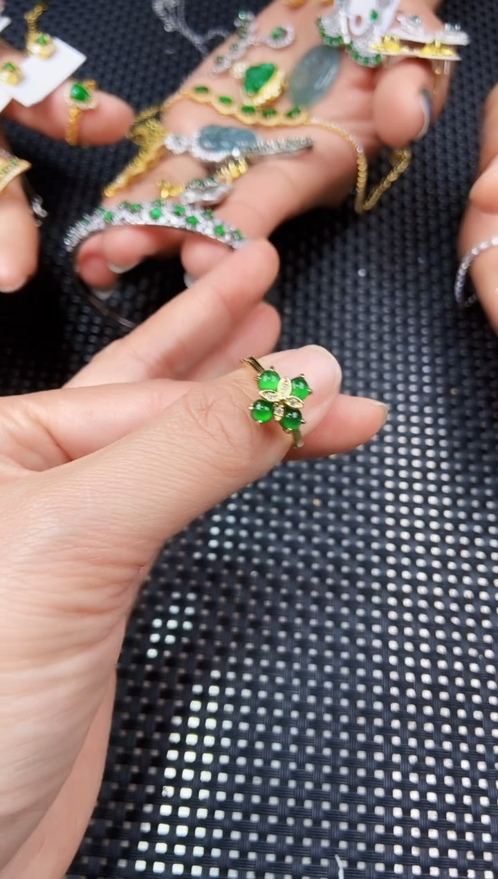 【闪购商品】翡翠未镶嵌戒指1111111111