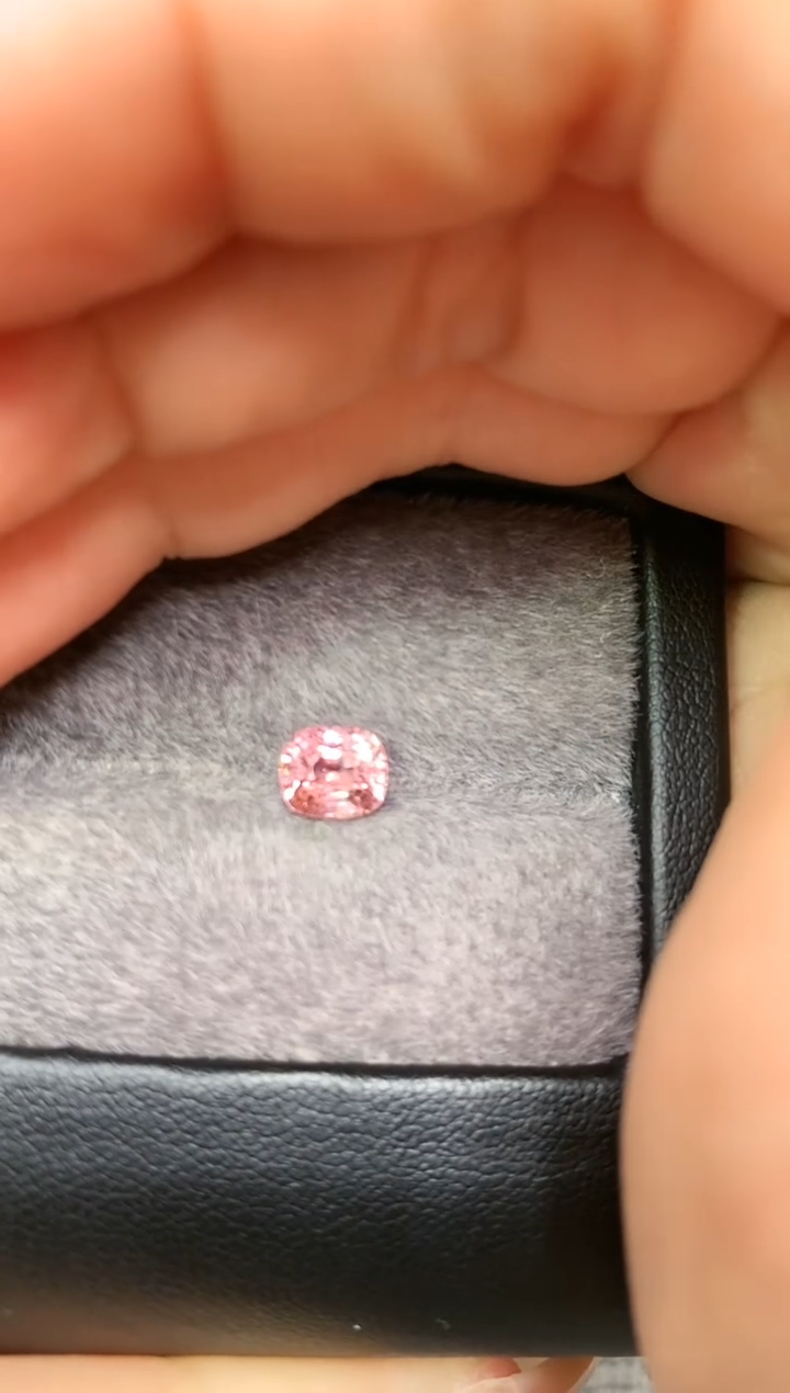 【闪购商品】定制尖晶石裸石未镶嵌枕型 粉橙色调 1.38ct