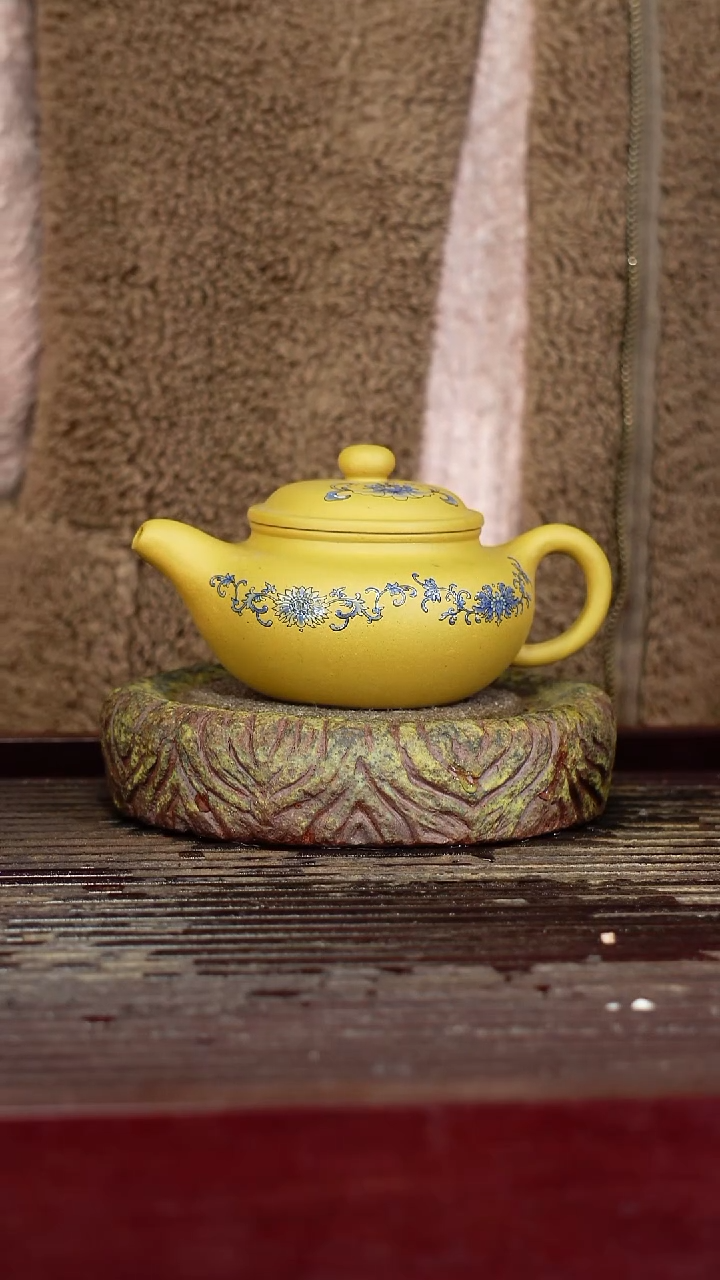 宜兴原矿紫砂壶茶壶宜兴原矿紫砂壶茶壶200C