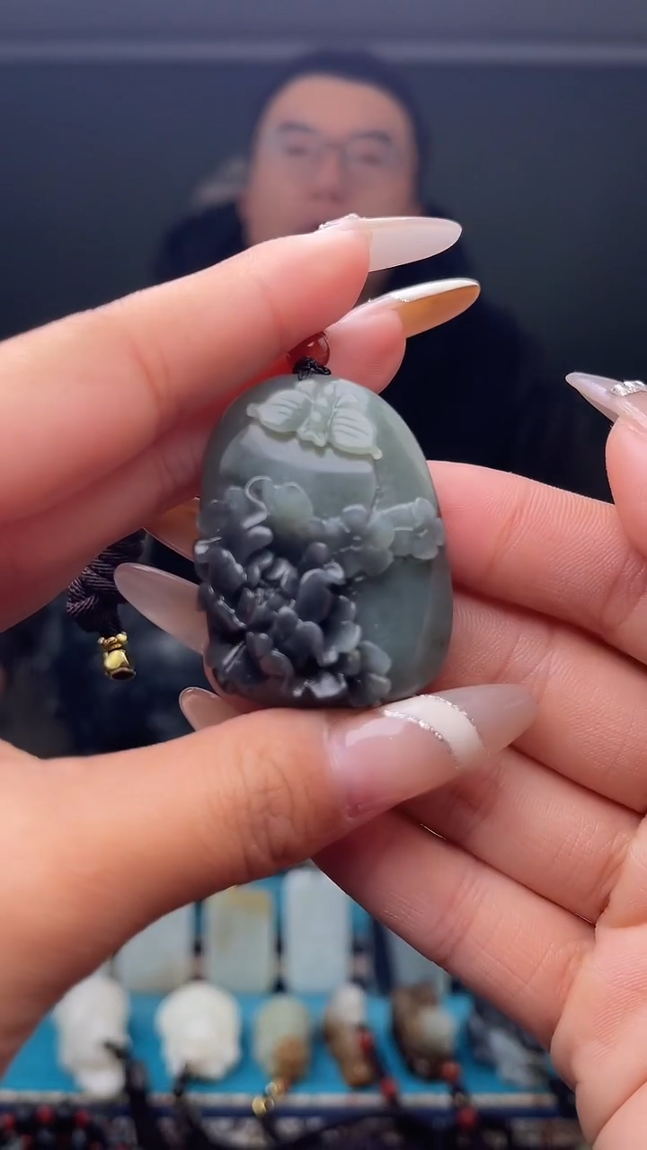 未镶嵌和田玉挂件1