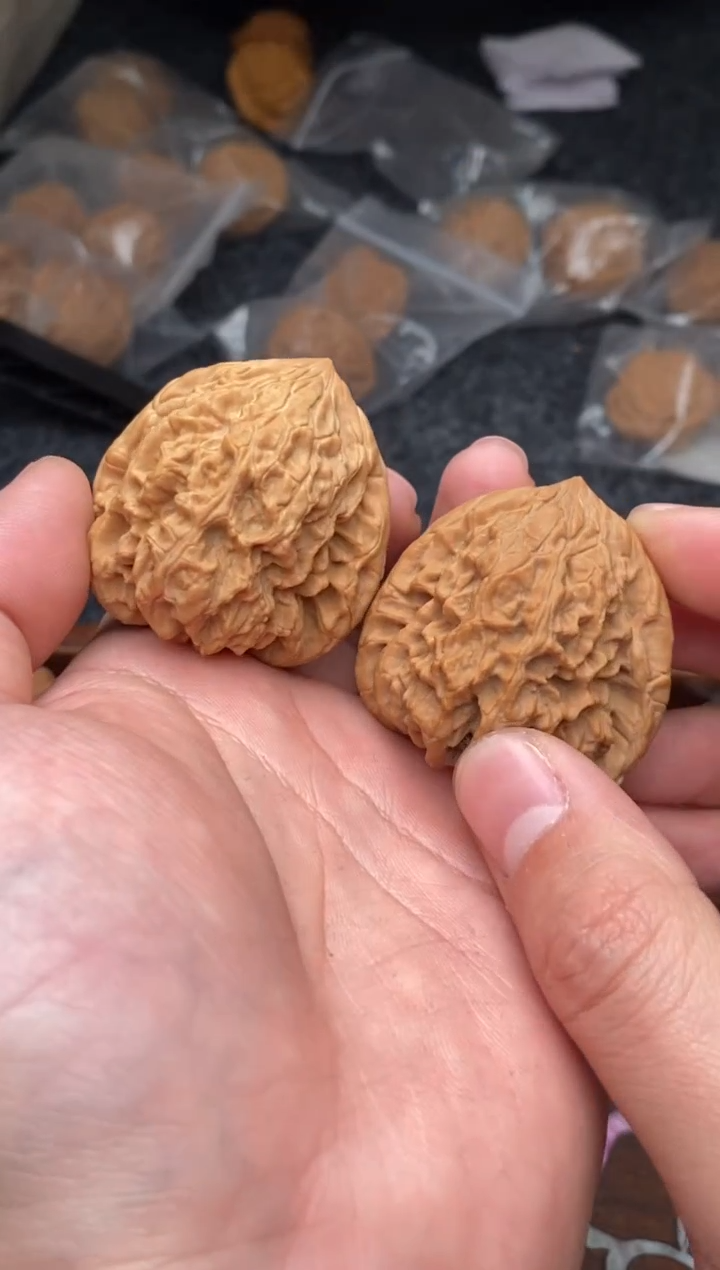 【闪购商品】文玩核桃把件G156号41尺暴雪