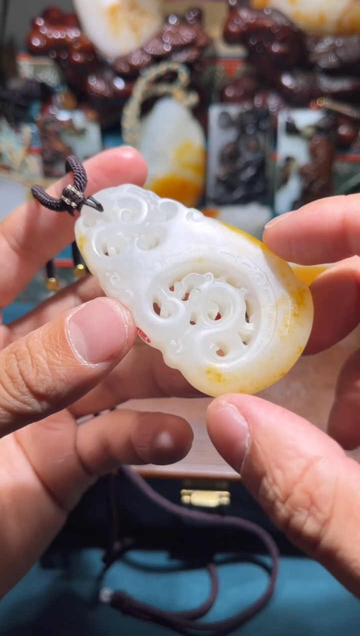 未镶嵌和田玉挂件一**凉140