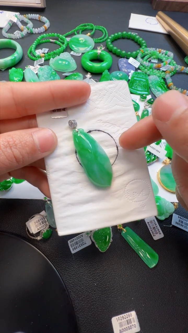 【闪购商品】定制翡翠18K金镶嵌1800元