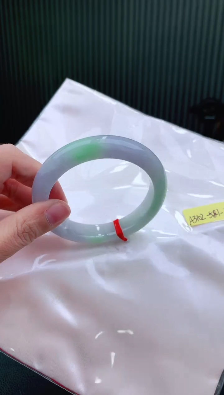 未镶嵌手镯翡翠56