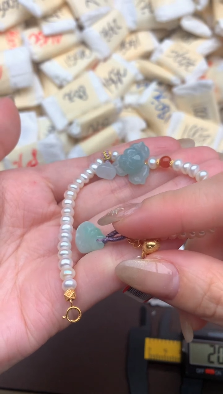 【闪购商品】翡翠挂件未镶嵌— 