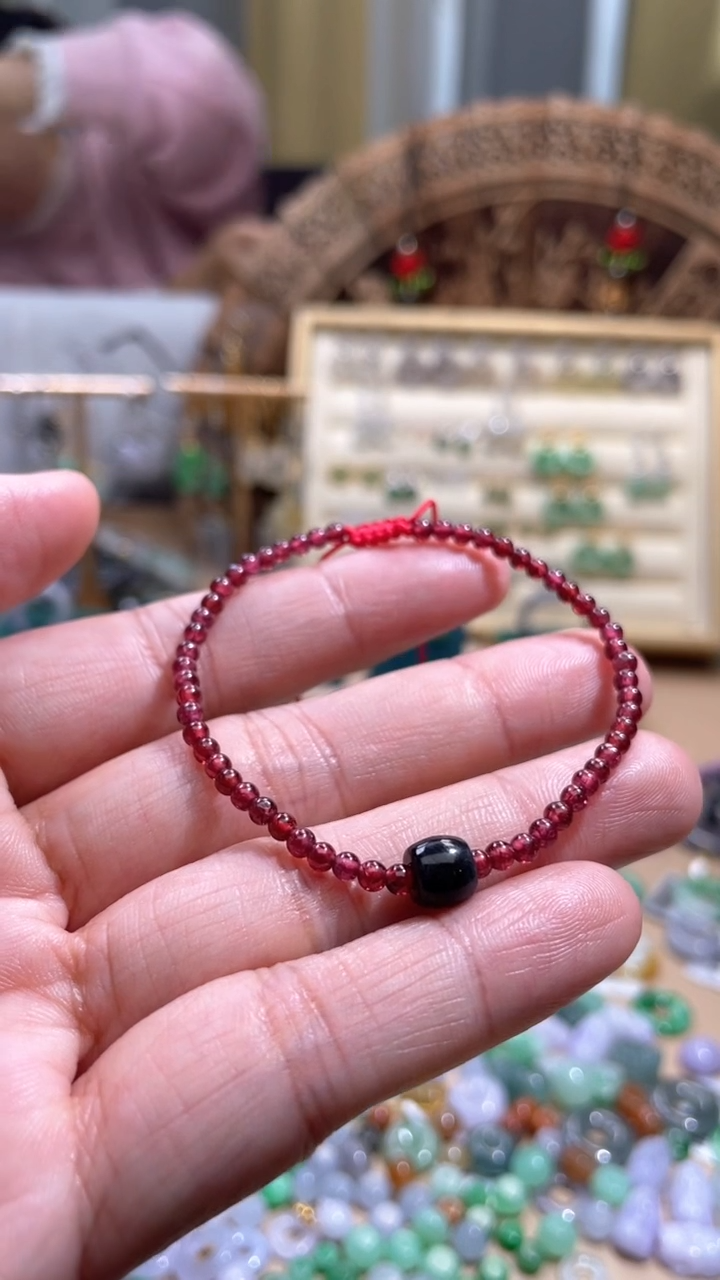 【闪购商品】翡翠颈饰未镶嵌路路通手绳