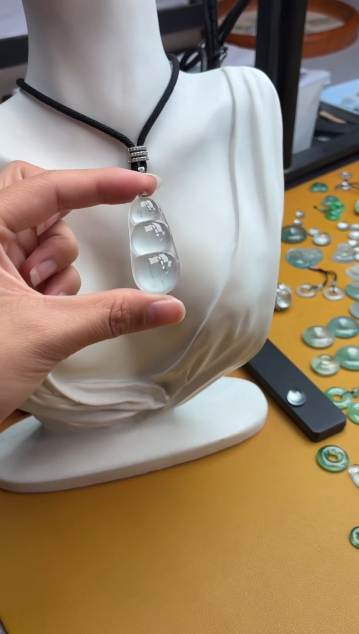 吊坠(不含链)未镶嵌翡翠32 豆子 41.4 18.6 7.5