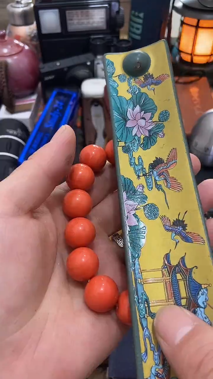 瓷片闪购商品  如图所示
