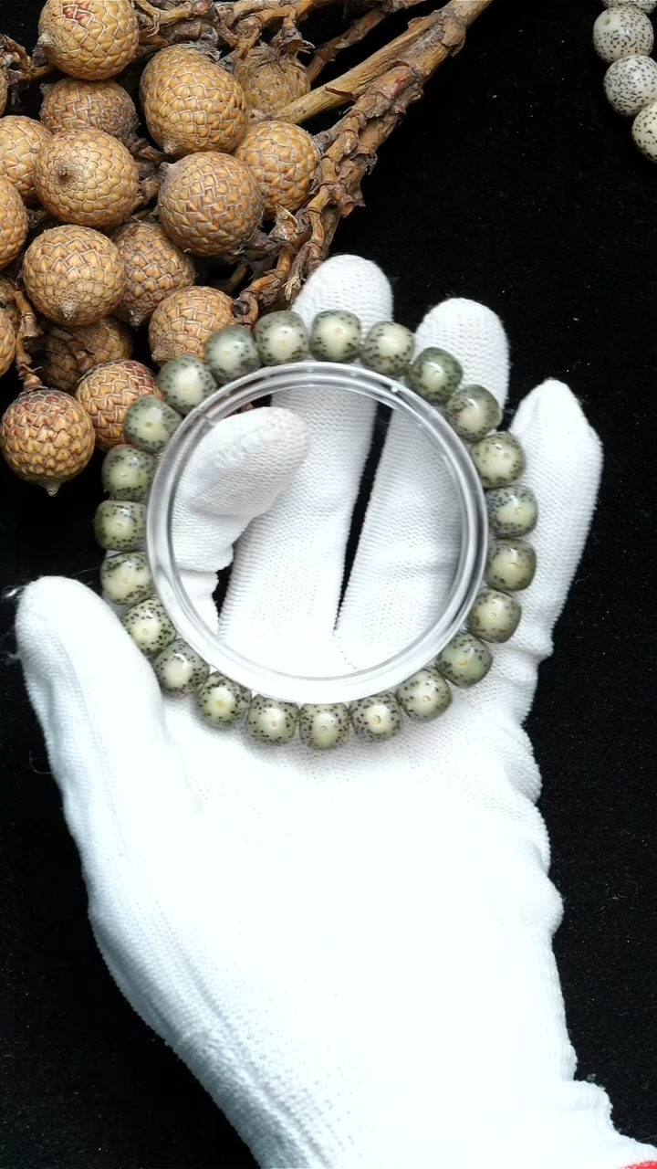 手串星月菩提TT004-1 绿包白大眼